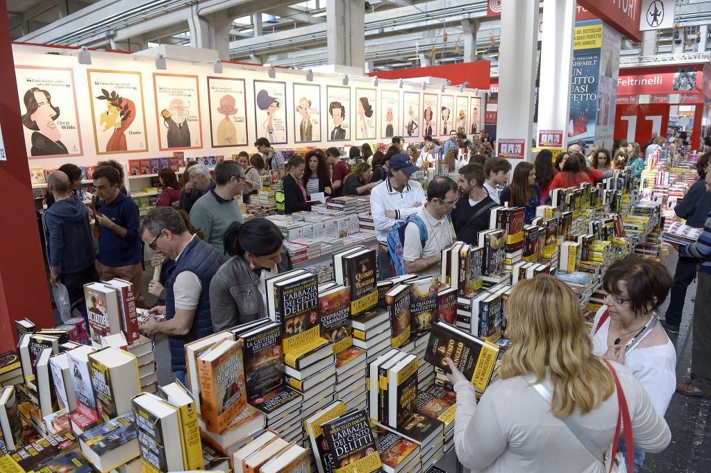 Stand Newton Compton -14/05/16, Torino, Lingotto Fiere. Courtesy Salone del Libro 2016